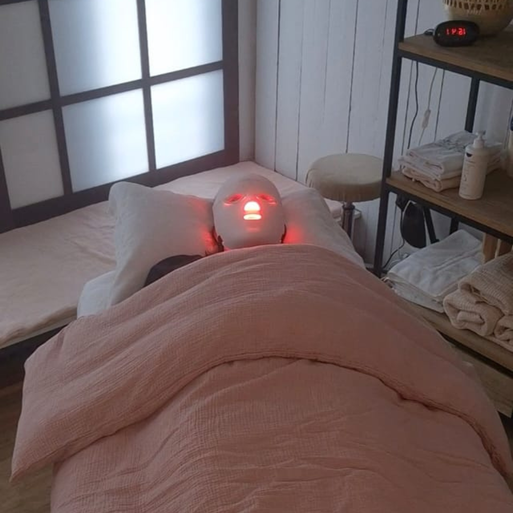 Séance masque LED Nooance - Studio La Source à Tours